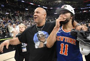 极速尼克斯对NBA马刺低调看直播_极速尼克斯对NBA马刺低调看直播在线观看_免费看直播